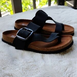 Black sandals